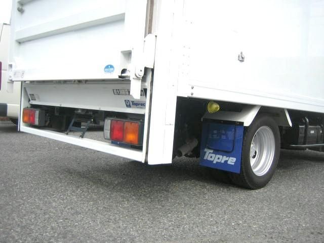 MITSUBISHI CANTER 2010