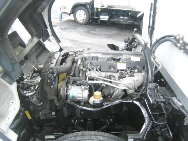 MITSUBISHI CANTER 2010