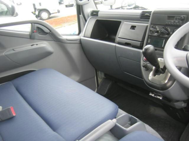 MITSUBISHI CANTER 2010
