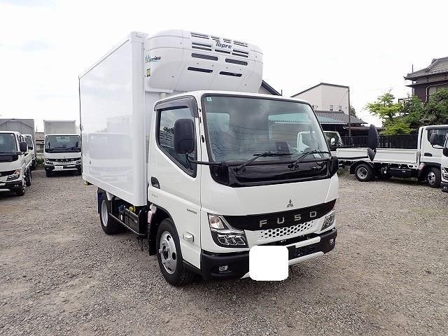 MITSUBISHI CANTER 2025