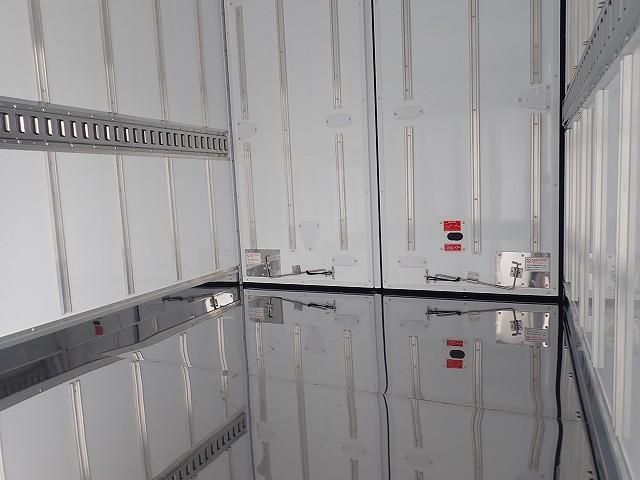 MITSUBISHI CANTER 2025