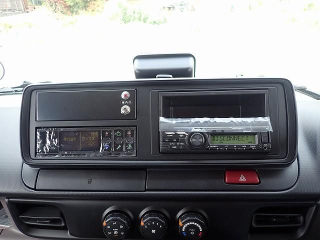 MITSUBISHI CANTER 2025