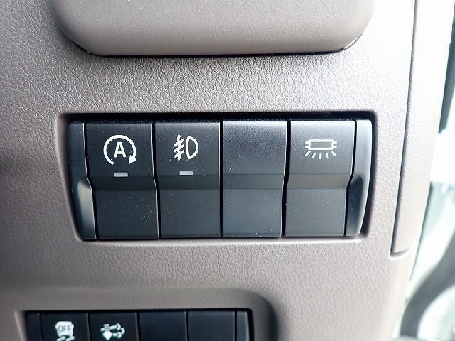 MITSUBISHI CANTER 2025