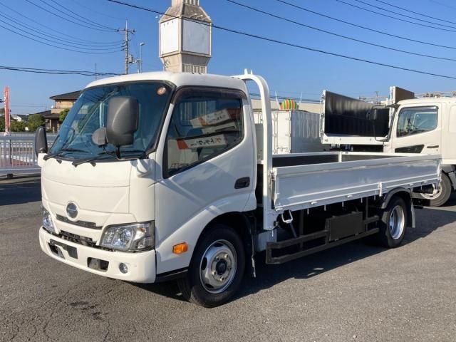HINO DUTRO 2020