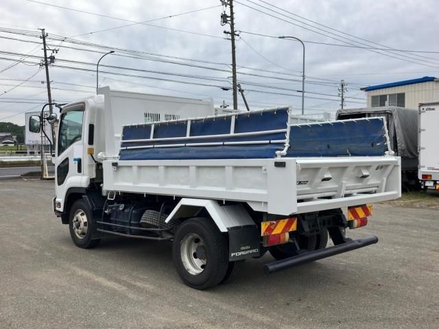 ISUZU FORWARD 2017