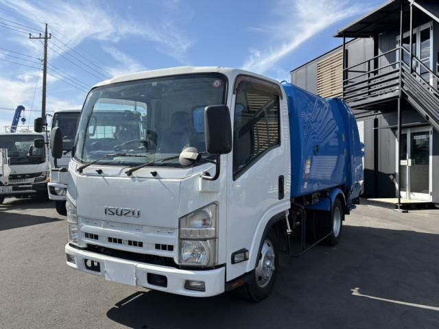 ISUZU ELF 2013