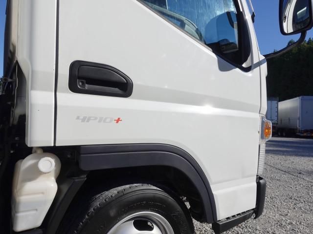 MITSUBISHI CANTER 2020