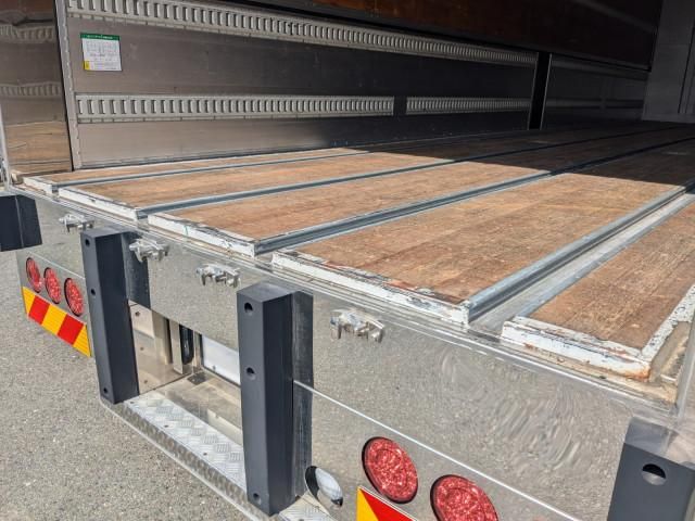 NISSAN DIESEL Quon 2019