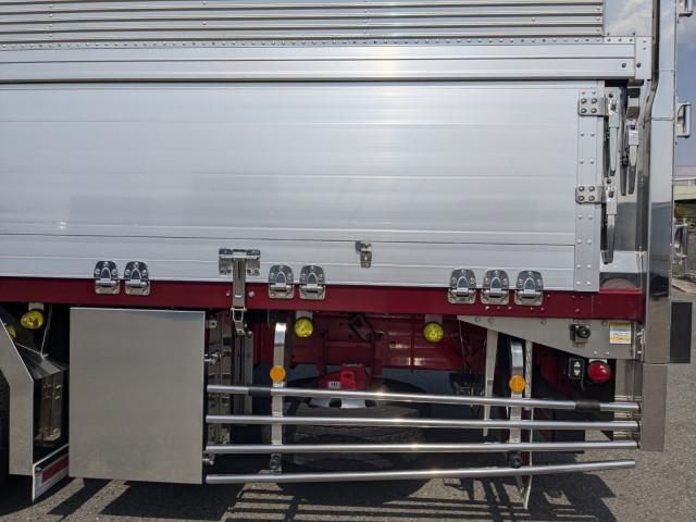 NISSAN DIESEL Quon 2019