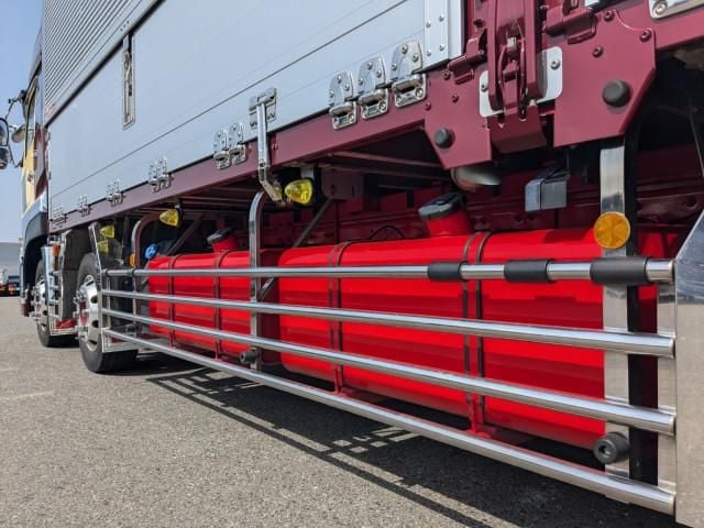 NISSAN DIESEL Quon 2019