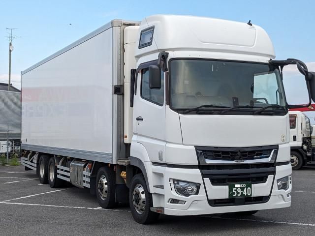 MITSUBISHI FUSOU SUPER GREAT 2018