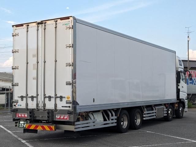 MITSUBISHI FUSOU SUPER GREAT 2018