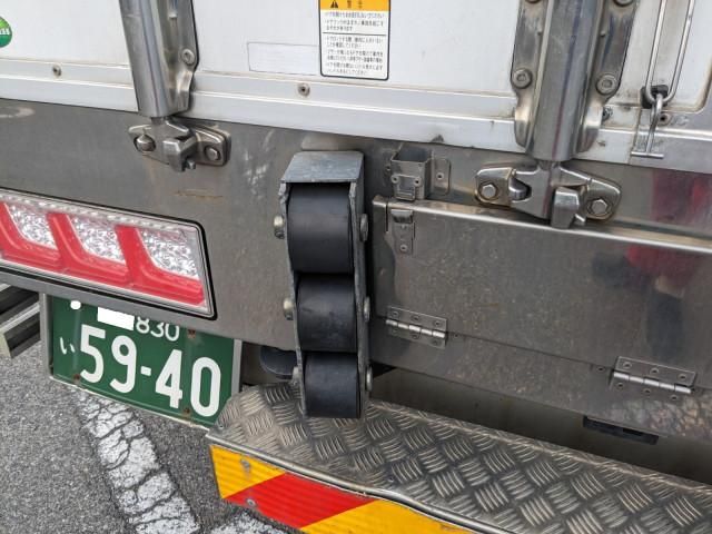 MITSUBISHI FUSOU SUPER GREAT 2018