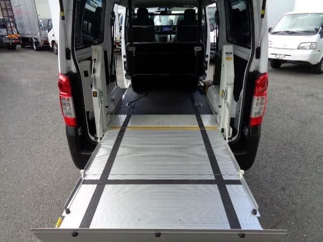 NISSAN NV350 CARAVAN 4WD 2019