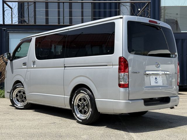 TOYOTA HIACE van 2WD 2017