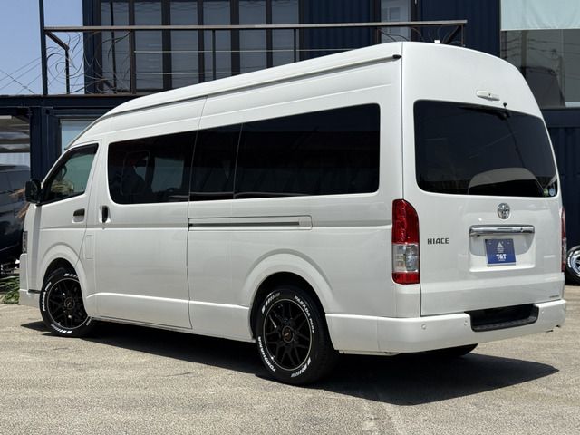 TOYOTA HIACE van 4WD 2020