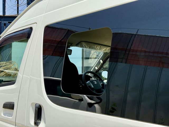 TOYOTA HIACE van 4WD 2020