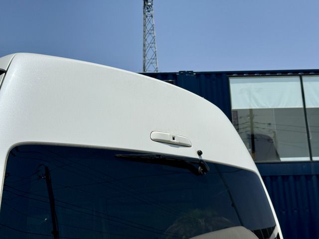 TOYOTA HIACE van 4WD 2020