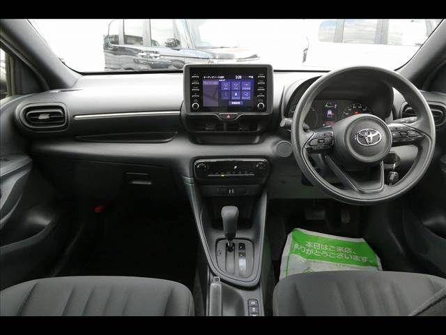 TOYOTA YARIS HYBRID 2021