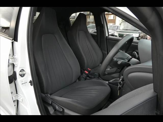 TOYOTA YARIS HYBRID 2021