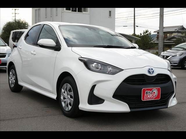 TOYOTA YARIS HYBRID 2021