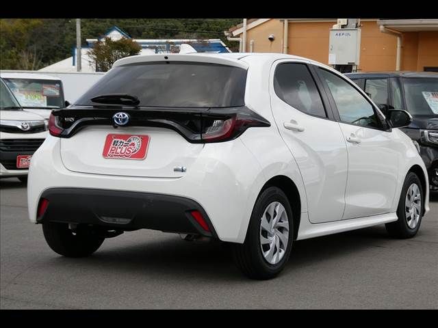 TOYOTA YARIS HYBRID 2021