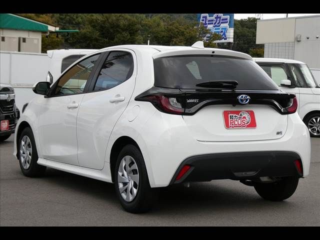 TOYOTA YARIS HYBRID 2021