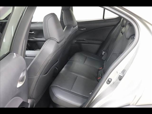 TOYOTA LEXUS UX250h AWD 2019