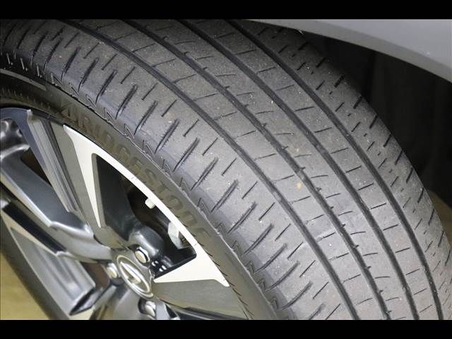 TOYOTA LEXUS UX250h AWD 2019