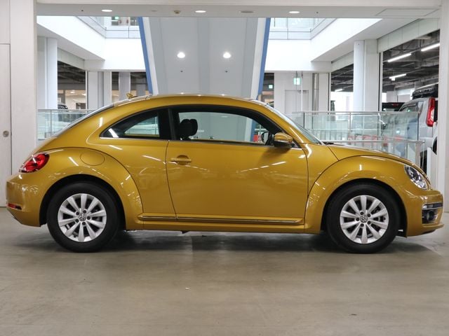 VOLKSWAGEN VOLKSWAGEN The BEETLE 2017