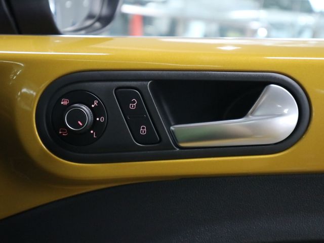 VOLKSWAGEN VOLKSWAGEN The BEETLE 2017