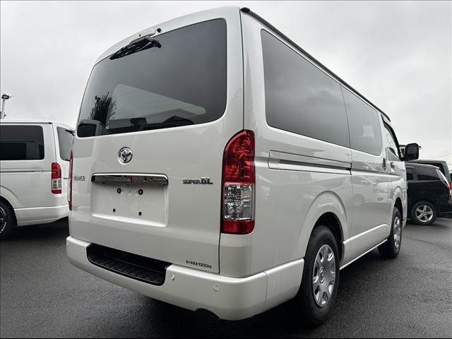 TOYOTA HIACE van 4WD 2025