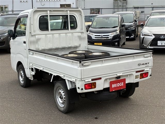 DAIHATSU HIJET truck 4WD 2017