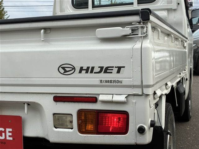DAIHATSU HIJET truck 4WD 2017