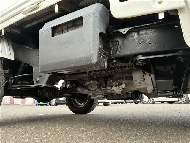 DAIHATSU HIJET truck 4WD 2017