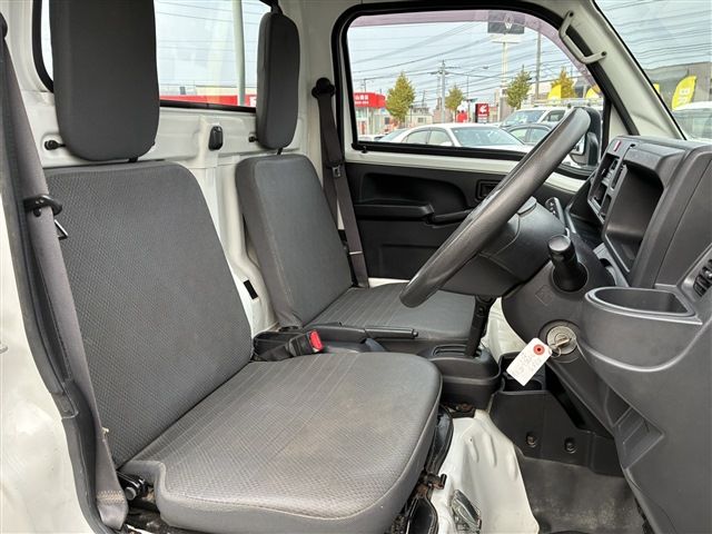 DAIHATSU HIJET truck 4WD 2017