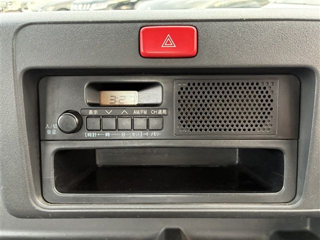 DAIHATSU HIJET truck 4WD 2017