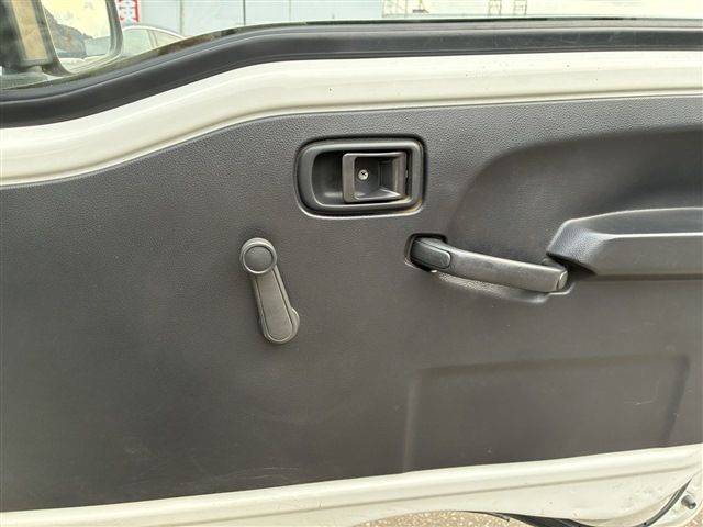 DAIHATSU HIJET truck 4WD 2017