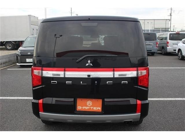 MITSUBISHI DELICA D:5 4WD 2023