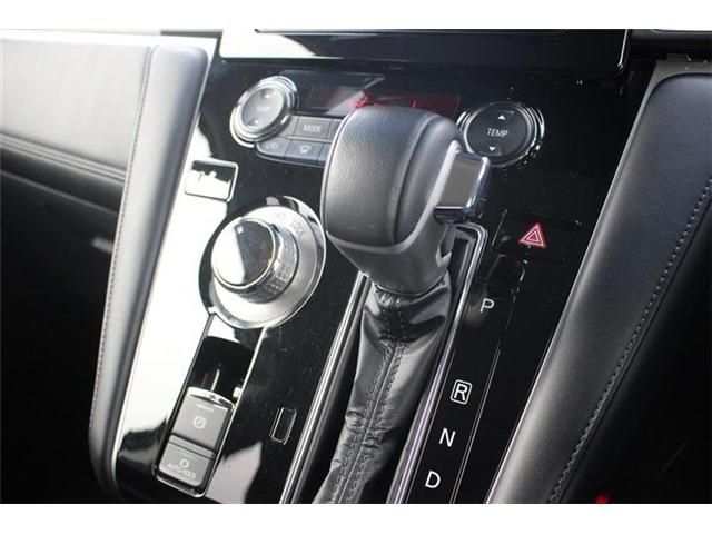 MITSUBISHI DELICA D:5 4WD 2023