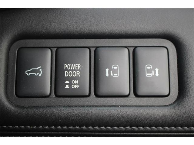 MITSUBISHI DELICA D:5 4WD 2023