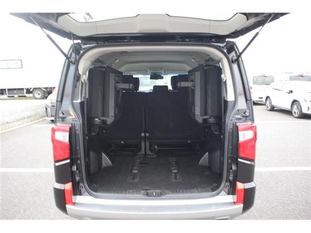 MITSUBISHI DELICA D:5 4WD 2023