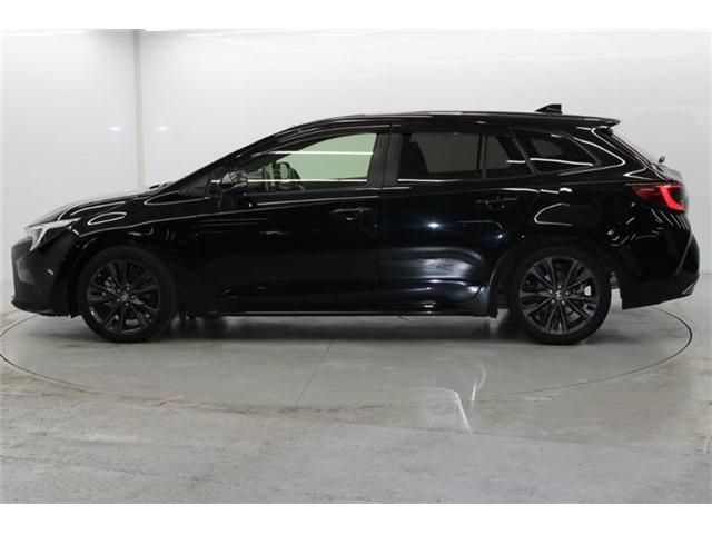 TOYOTA COROLLA TOURING HYBRID 2023