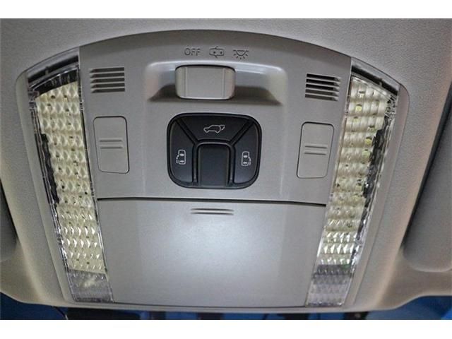 TOYOTA VELLFIRE  HYBRID 4WD 2012