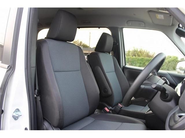 TOYOTA NOAH HYBRID 2022