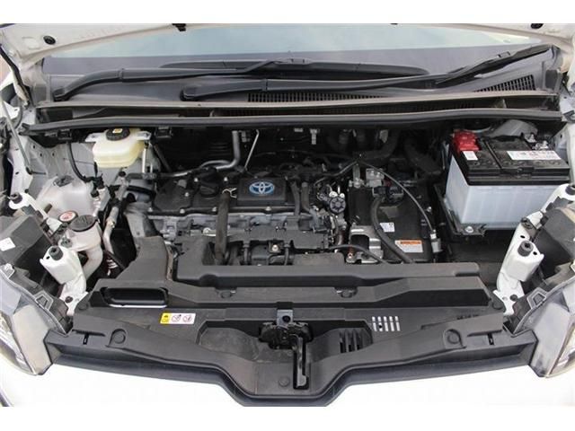 TOYOTA NOAH HYBRID 2022