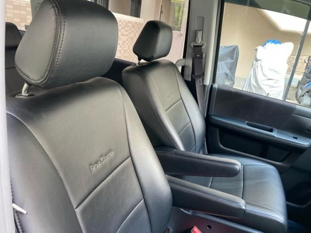 HONDA STEPWAGON SPADA 2010