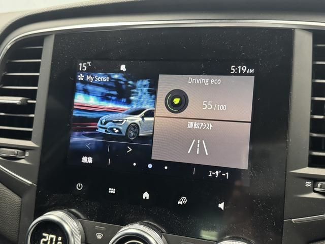 RENAULT RENAULT MEGANE hatchback 2022