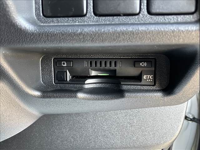 TOYOTA HIACE wagon 2018