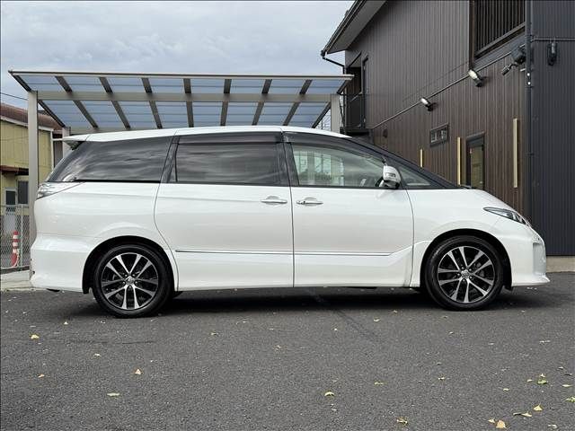 TOYOTA ESTIMA 2015